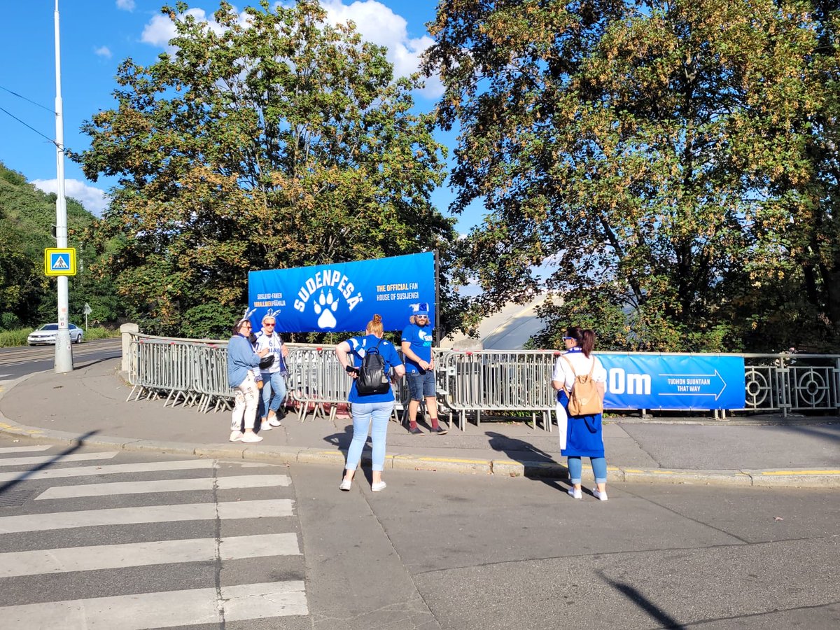 coloseumholding's tweet photo. Občanská Plovárna se stala na 10 dní domovem finských fanoušků basketbalu v rámci mistrovství Evropy v basketbalu. Přijďte si také zafandit! 
#Eurobasket2022 #ObcanskaPlovarna https://t.co/oIpGE2PYSW