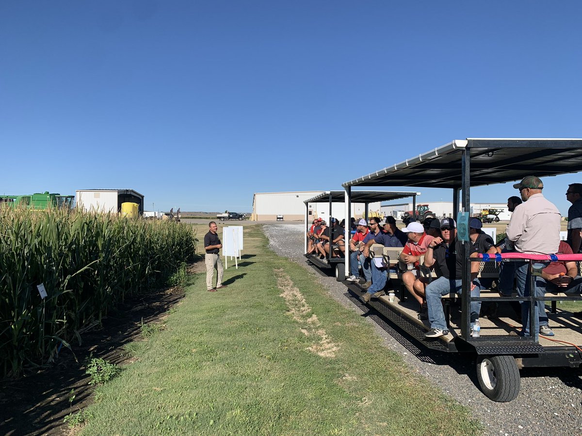 DKAS_Nebraska's tweet photo. Our team has had the opportunity to take some dealers out to the @Bayer4CropsGLC. We are thankful for all our partners who are driving the next generation of genetics! https://t.co/cR94z4gufY
