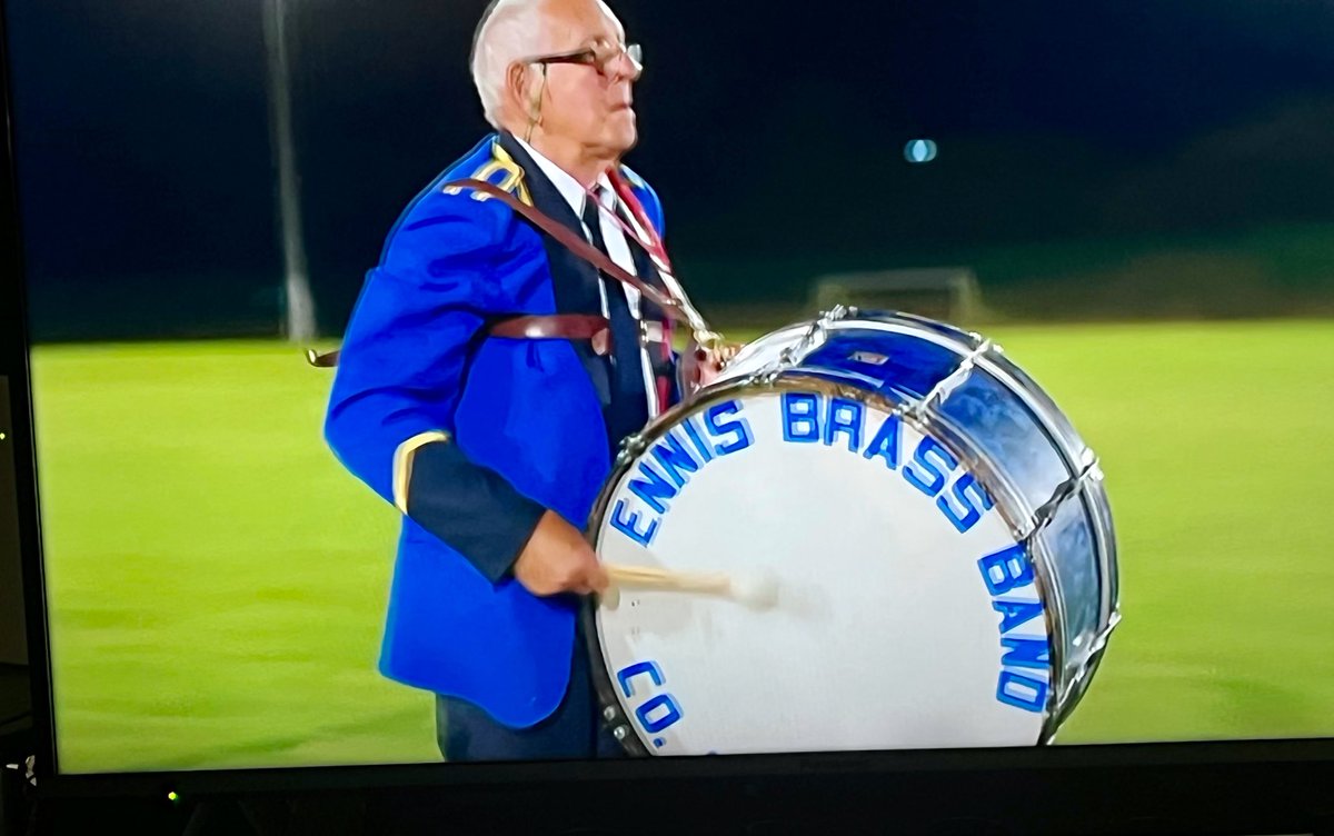 EnnisChamber's tweet photo. Opening credits for new season of @RTELateLateShow featured our very own #Ennis Brass Band. 👏 👏 👏 You are the business! We are very proud of you @EnnisBrass #EverybodyLovesEnnis https://t.co/a6vWKqu5nj