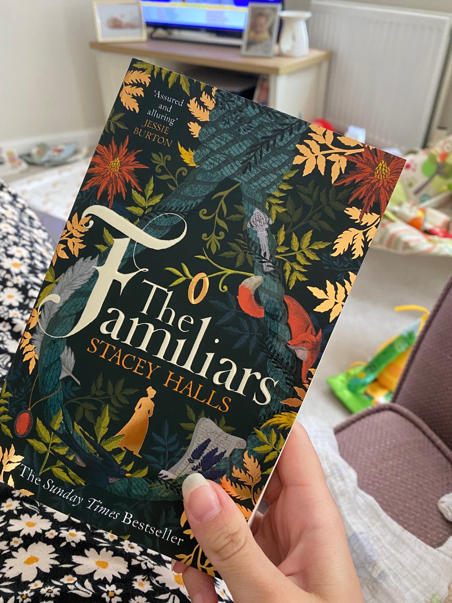MissCWard3's tweet photo. Just read Miranda Cowley Heller’s Paper Palace while on hol and now I’m back I’m starting this beautiful looking thing! #thefamiliars @stacey_halls #reading #TeachersWhoRead #fiction #beautifulbooks https://t.co/ZLHCAHVol1