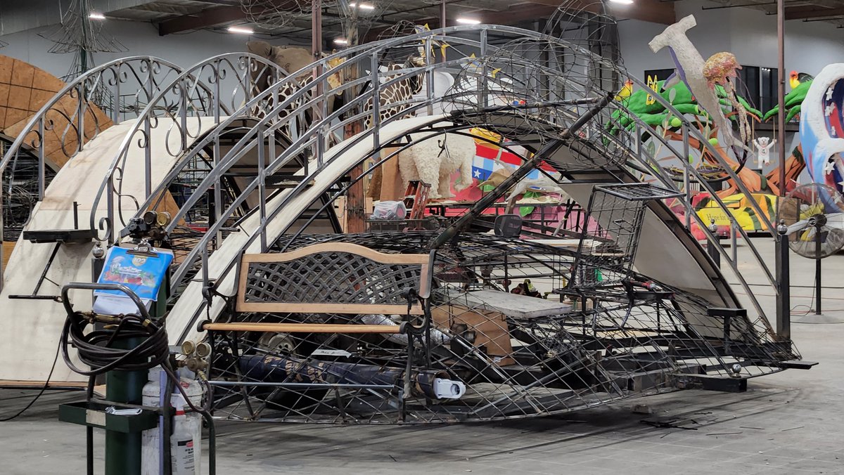 LionsFloat's tweet image. More pictures of the construction progress. The Lions float is really taking shape. #lionsclub #lionsfloat