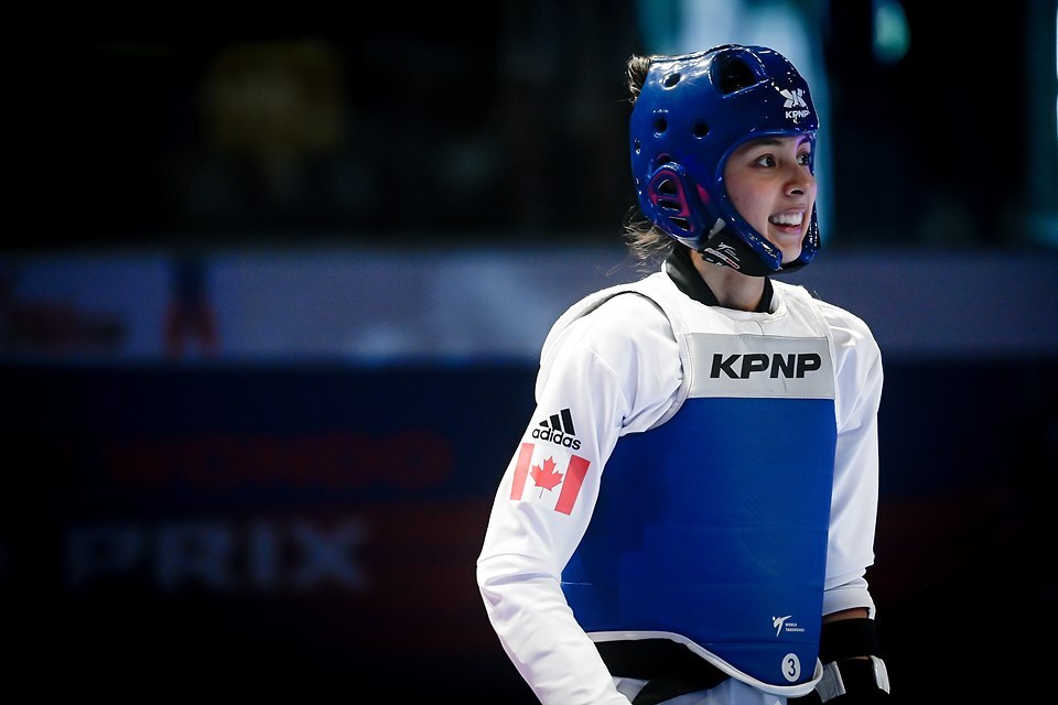 Équipe Canada (@equipe_canada) on Twitter photo L'athlète 🇨🇦 Skylar Park a remporté la médaille d'argent 🥈 au Grand Prix de taekwondo 🥋 à Paris 😤
C'est la première finale en Grand Prix dans la carrière de Park qui a monté sur la 2e marche du podium après avoir courbé l'échine devant la 🇨🇳 Zongshi Luo.
📸: <a href="/worldtaekwondo/">World Taekwondo</a> L'athlète 🇨🇦 Skylar Park a remporté la médaille d'argent 🥈 au Grand Prix de taekwondo 🥋 à Paris 😤
C'est la première finale en Grand Prix dans la carrière de Park qui a monté sur la 2e marche du podium après avoir courbé l'échine devant la 🇨🇳 Zongshi Luo.
📸: <a href="/worldtaekwondo/">World Taekwondo</a>