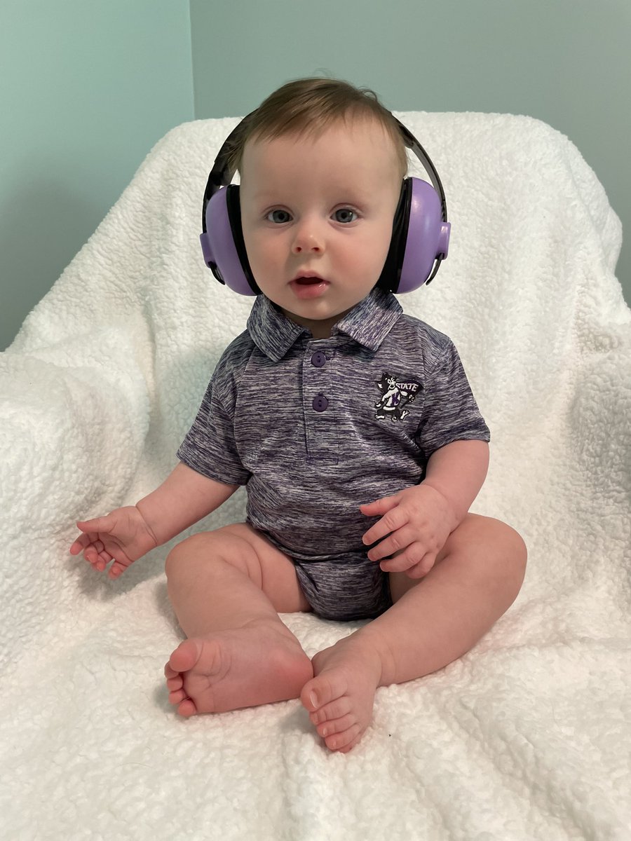 kirk_engle's tweet photo. Season openers in Manhattan are always special but I’m even more excited knowing this guy will be there with me experiencing his first Caturday! #EMAW https://t.co/9wxJsGOXvc