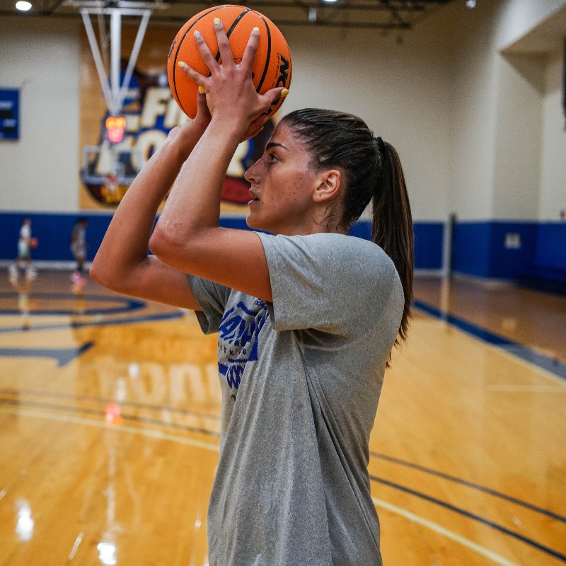 KUWBball's tweet photo. "I missed being here in the facilities. I’m kind of used to my life here, and I was looking forward to coming back."

@ichatzileonti returns from European championships ready for season, via @KUsports