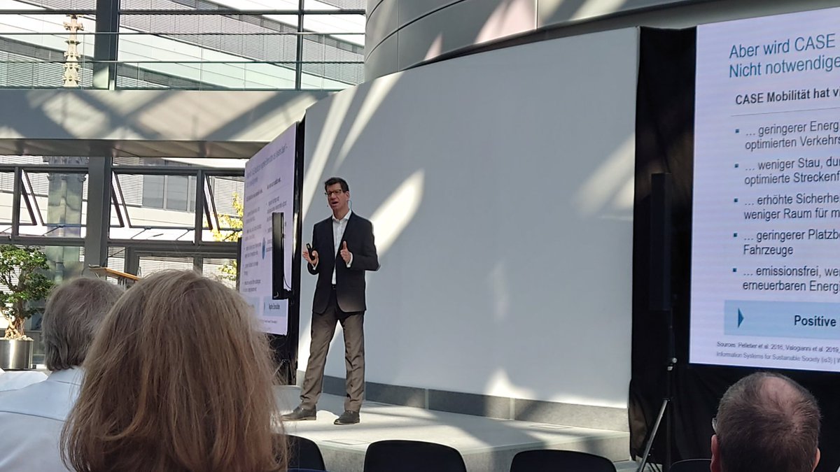 Cologne SDGs / UN Goals Köln (@colognesdgs) on Twitter photo Prof. <a href="/WolfKetter/">Wolf Ketter</a> berichtet als Key Note Speaker auf der <a href="/SmartcityCologn/">Smartcity Cologne</a> Konferenz wie die Mobilität einer Familie heute und im Jahr 2035 aussehen kann.
#SmartCityCologne <a href="/UniCologne/">Universität zu Köln</a> #SDG11 #SDG11NachhaltigeStädte Prof. <a href="/WolfKetter/">Wolf Ketter</a> berichtet als Key Note Speaker auf der <a href="/SmartcityCologn/">Smartcity Cologne</a> Konferenz wie die Mobilität einer Familie heute und im Jahr 2035 aussehen kann.
#SmartCityCologne <a href="/UniCologne/">Universität zu Köln</a> #SDG11 #SDG11NachhaltigeStädte
