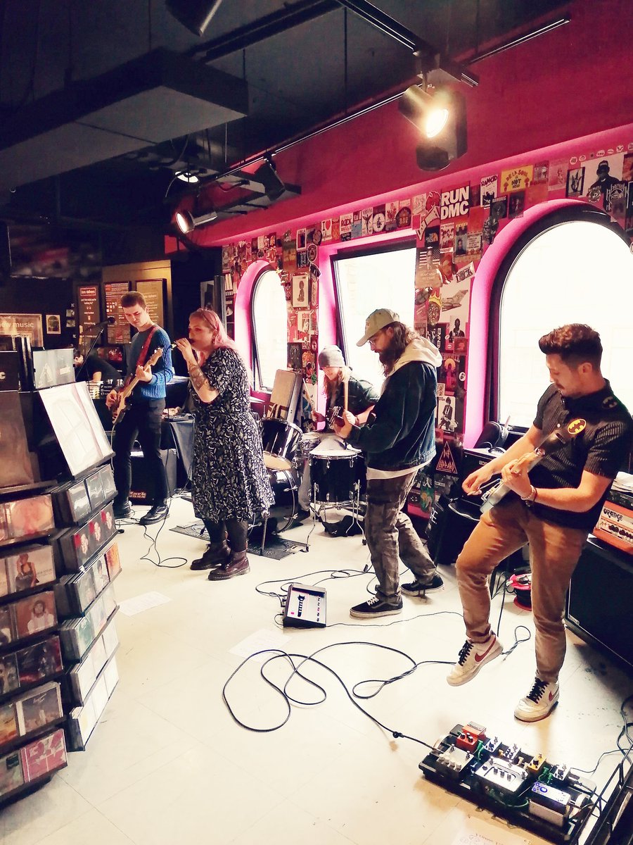 hmv Belfast tweet media