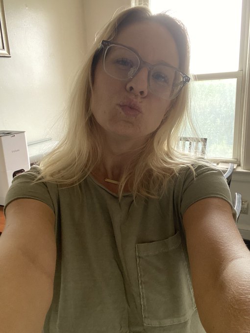 Morning kisses 😘 https://t.co/kcCPykv8qU<a href="/tag/lingerie"class="tags"><span>#lingerie</span></a><a href="/tag/allnatural"class="tags"><span>#allnatural</span></a><a href="/tag/agentprovocateur"class="tags"><span>#agentprovocateur</span></a><a href="/tag/dreamy"class="tags"><span>#dreamy</span></a>