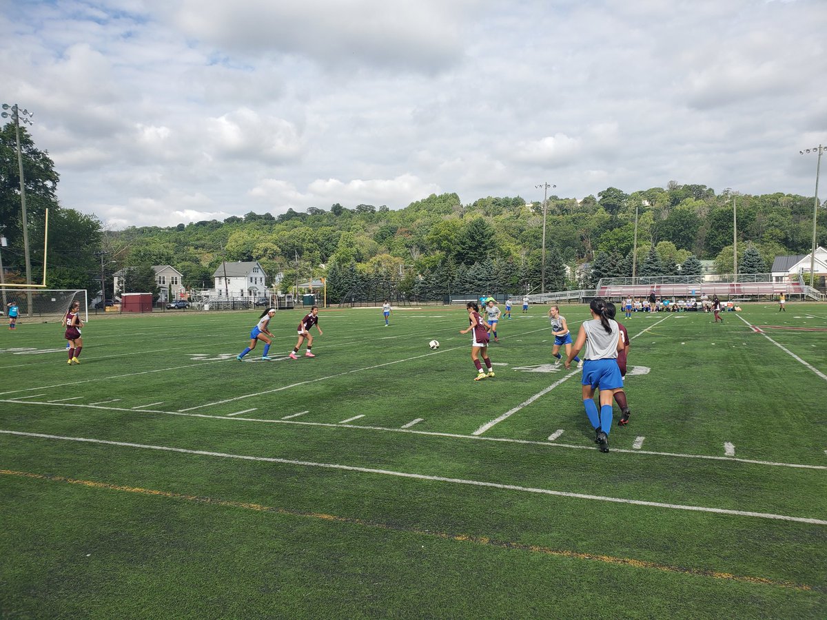 NP_Athletics's tweet photo. Girls ⚽️ getting some hard work in their scrimmage this morning!
#WorkWithAPurpose
#CanuckPride https://t.co/Zv9mPl0JhZ