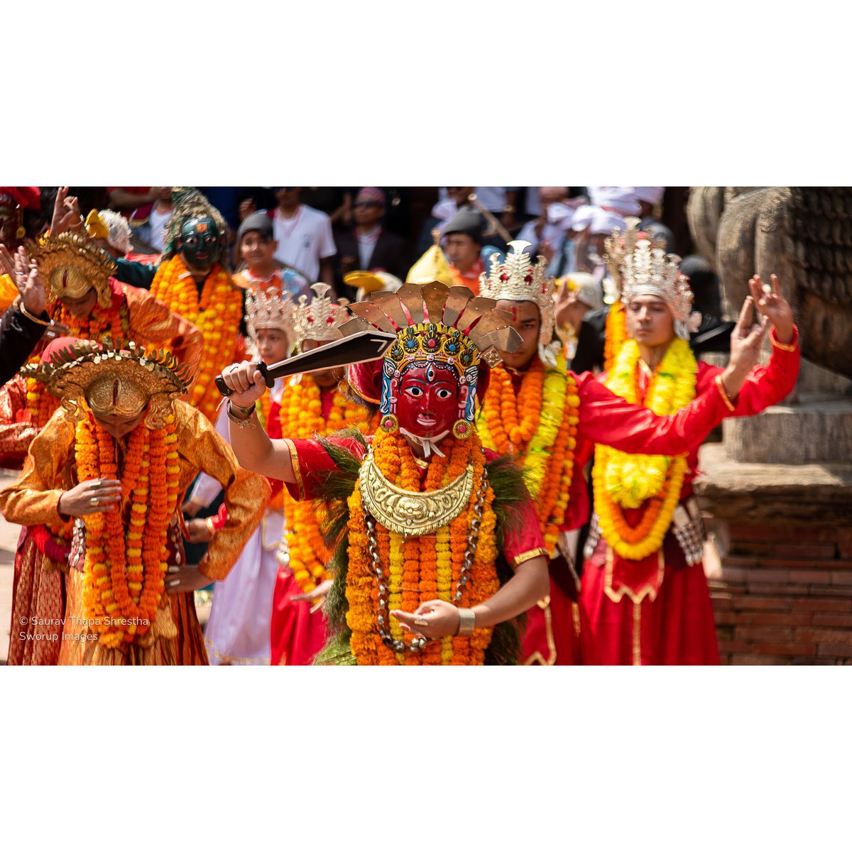 sworupsth's tweet photo. The Kartik Naach (Katti Pyakhan) Nagarparikrama is held every six years. All the deities except for Barahi and Narsimha take a parade around the Dabalis in Patan. The Pyakha is a traditional dance performed during Kartik at Patan Durbar Square. #sworupimages
September 3, 2022 https://t.co/rIv9Im7lZX