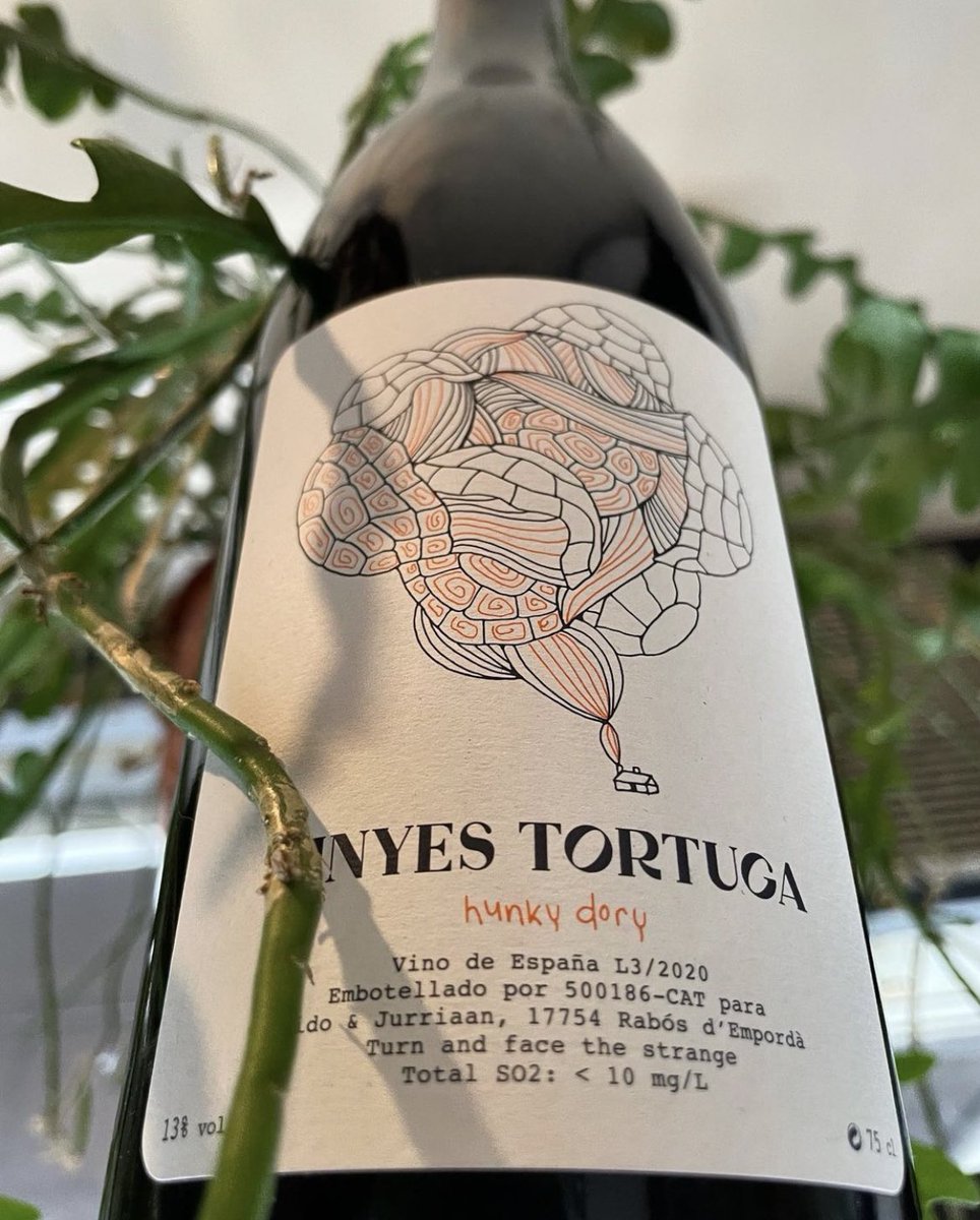 Bar Esteban (@barestebann8) on Twitter photo Wine of the week!!
Hunky Dory, viña tortuga, 2020
garnatxa
carbonic maceration for 5 days. After pressing it stays in steel for 6 months. Unfiltered, medium-bodied, juicy, fresh, and mineral
.
.
.
<a href="/barestebanN8/">Bar Esteban</a> <a href="/spain/">Spain</a> <a href="/crouchendforum/">Crouch End Forum</a> @CrouchEndLive <a href="/EatCrouchEnd/">Eat Crouch End</a> <a href="/winemaps/">WineMaps 🌎🛩🍇🍽🍷</a> Wine of the week!!
Hunky Dory, viña tortuga, 2020
garnatxa
carbonic maceration for 5 days. After pressing it stays in steel for 6 months. Unfiltered, medium-bodied, juicy, fresh, and mineral
.
.
.
<a href="/barestebanN8/">Bar Esteban</a> <a href="/spain/">Spain</a> <a href="/crouchendforum/">Crouch End Forum</a> @CrouchEndLive <a href="/EatCrouchEnd/">Eat Crouch End</a> <a href="/winemaps/">WineMaps 🌎🛩🍇🍽🍷</a>