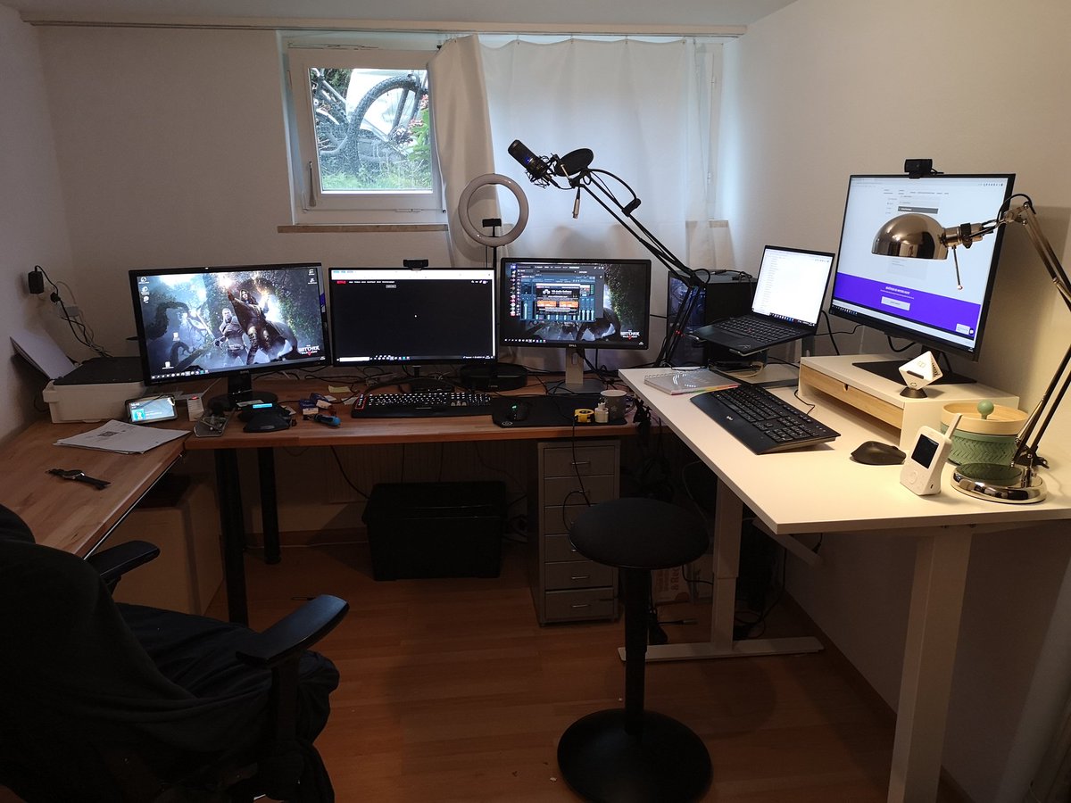XalyPlays's tweet photo. Not his and hers. Her work and her play 💻🎮 https://t.co/93mWS5sXze