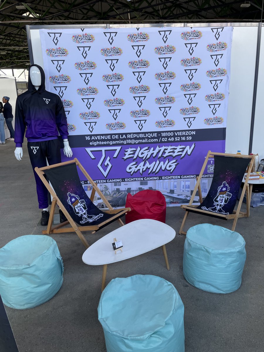 EighteenGaming's tweet photo. Retrouvez-nous au parc des expositions de Vierzon pour la fête des associations ! 😍

Venez discuter, il y a des consoles et plein de jeux à tester ! 🎮

C'est ouvert jusqu'à 19h aujourd'hui et demain de 10h à 17h30 ! 😁 https://t.co/ZefjTivYsA