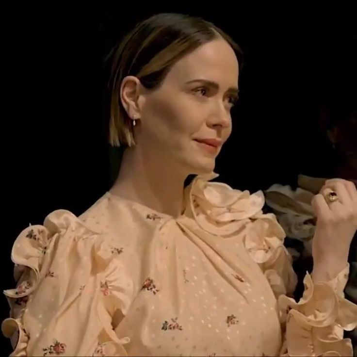 AlenMccrae's tweet photo. Sarah is as pretty as a painting https://t.co/UR5WsKX2k2
