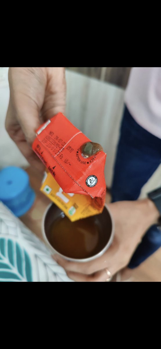 drshashi_doc's tweet photo. @PepsiCo @CocaCola @CocaColaCo @MaazaIndia @jagograhakjago @MoHFW_INDIA This is what we and our family drink. These companies should be banned. Despite repeated mails nothing has been done. https://t.co/aajjK1rOAj