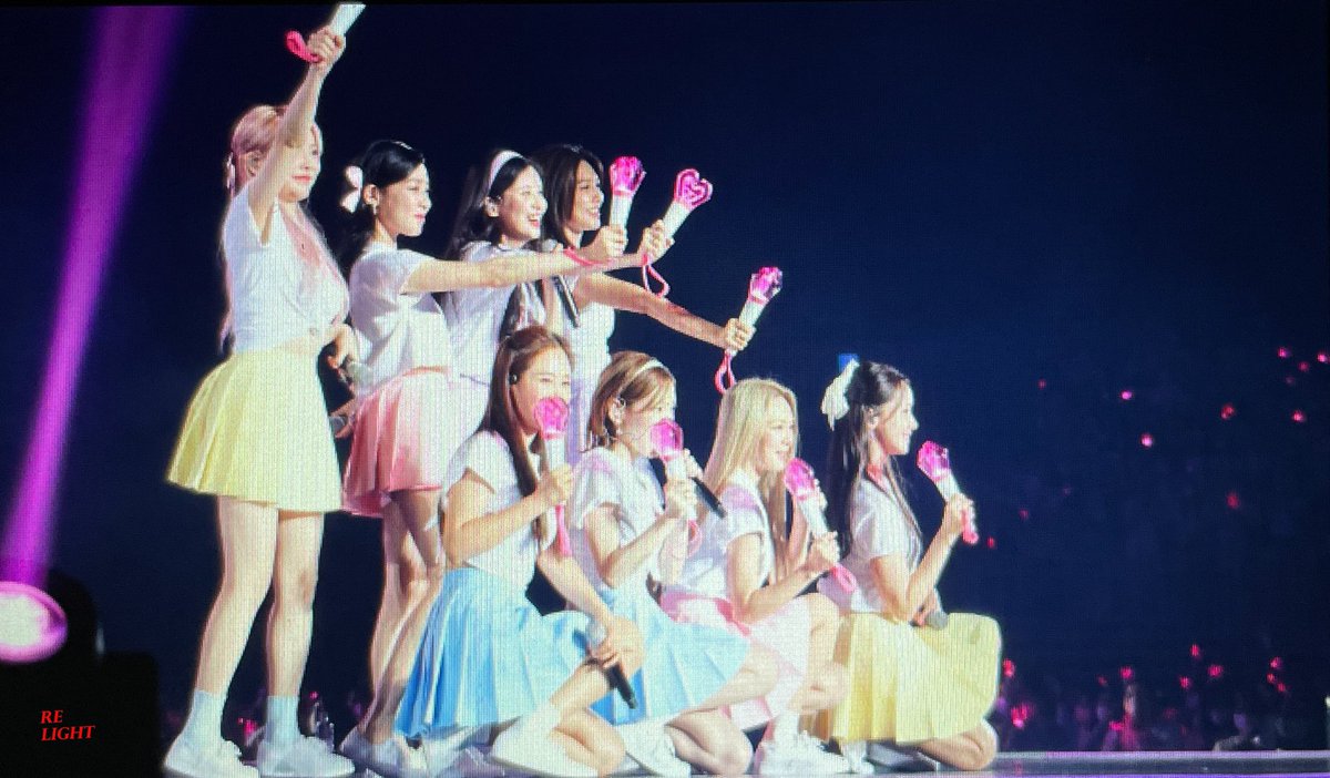 Relight0805's tweet photo. 220903 L.L.L 팬미팅
#소녀시대 #GirlsGeneration #LongLastingLove https://t.co/wCjLjZJFXu