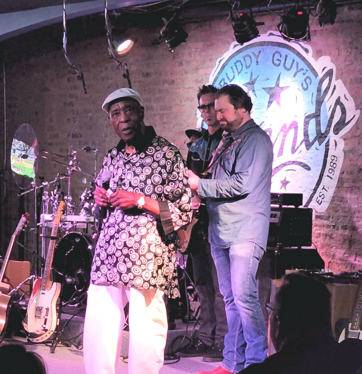 LiveMusicCda's tweet photo. Head over to @BuddyGuys when you're in Chicago, and you never know who might climb up on stage! #BuddyGuy #BluesIcon #LiveForLiveMusic https://t.co/0mqmD0sXmZ