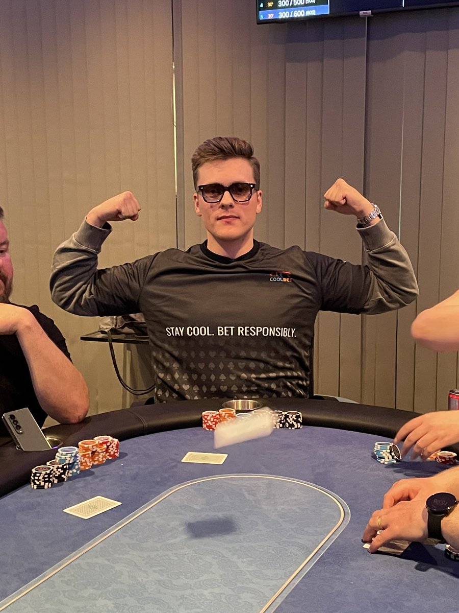 Aron Már er núverandi chip leader í Höfðingjamótinu á Hugar. Allir leikmenn Coolbet landsliðsins eru ennþá lifandi í mótinu. Late reg til 18:50 í kvöld ♥️♠️♦️♣️