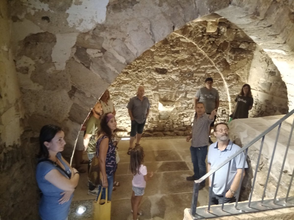 MuseuTarrega's tweet photo. Here we go! #jornades Europees Cultura Jueva, inaugurem la casa d'Avraham Xalom, #metge i #filòsof #jueu #medieval #Tàrrega https://t.co/il9rQ6lAjM