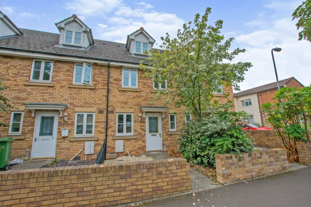 Peter Alan on Twitter "3 bedroom in Cardiff. https//peteralan.co.uk/properties/15926564/sales…"