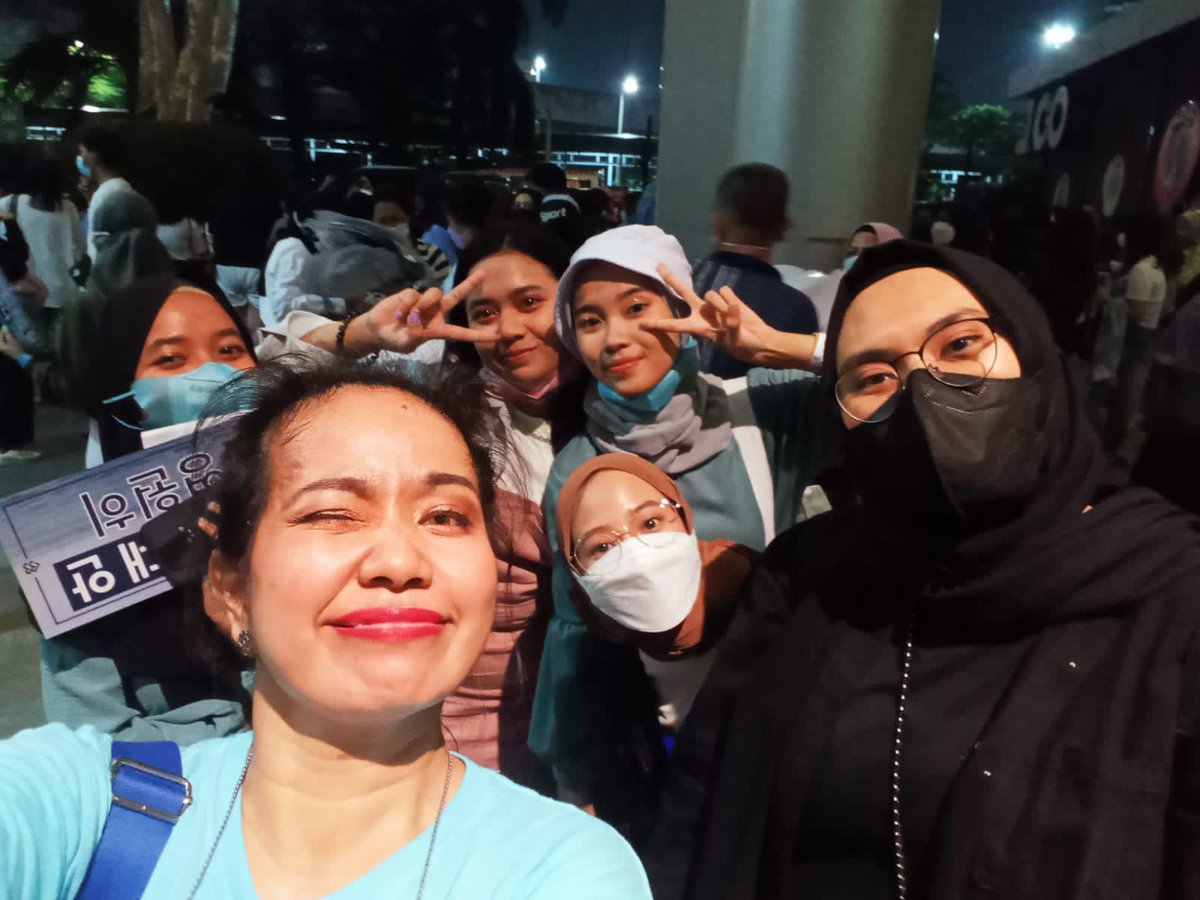 btobrich's tweet photo. #btob_chothafest #CHOTHAFEST
Gakerasa udah seminggu yang lalu ketemu mutual2 aku๐ญ๐ let's meet again di next concert #BTOB https://t.co/reSJFiYUtH