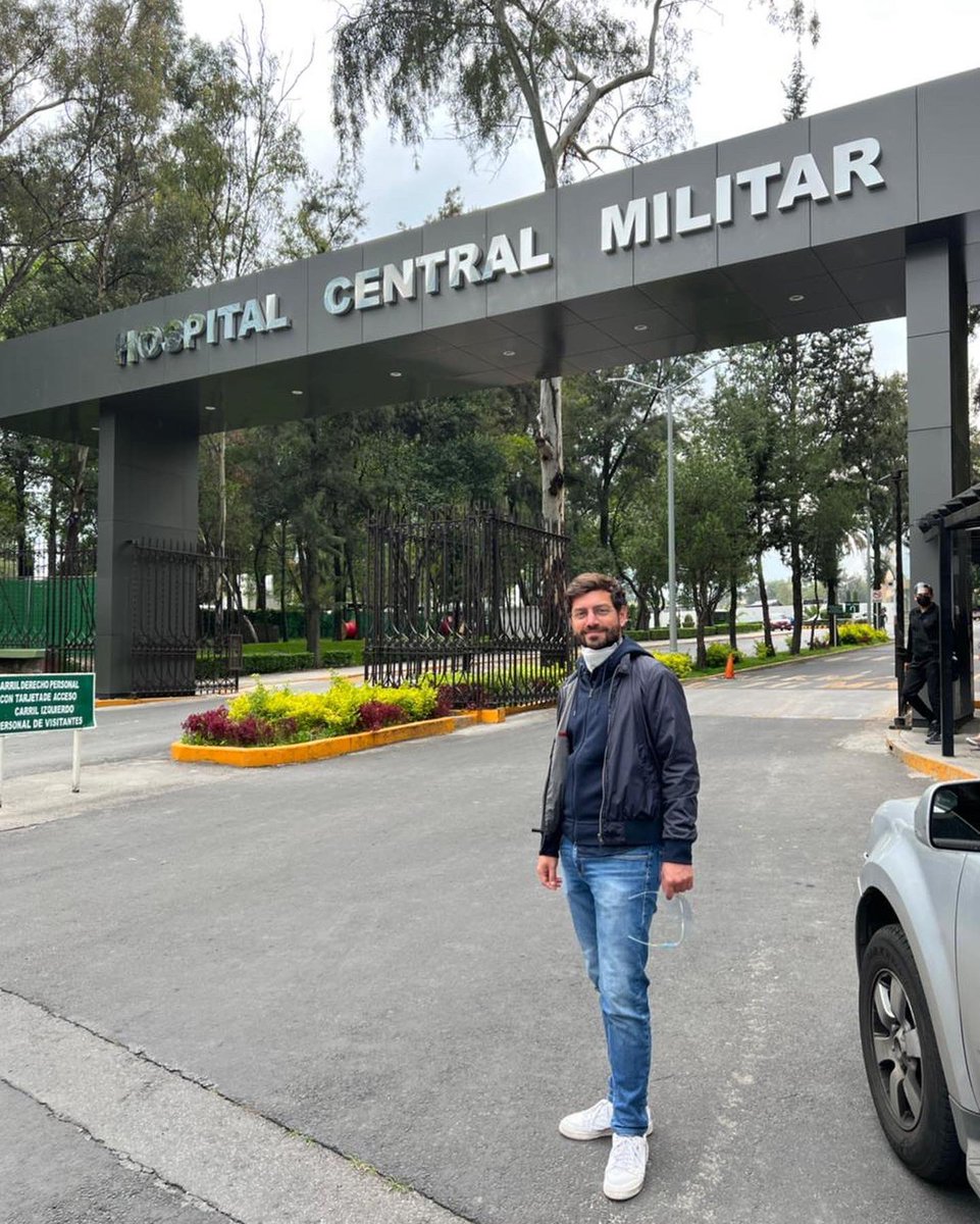 paolo_delloglio's tweet photo. Happy & honored to share my experience in #retziussparingroboticradicalprostatectomy and to receive training in #holep at Hospital Central Militar in Mexico City. Thanks my friend, Adal & his colleagues. Always grateful to @aldobocciardi & @agalfano for teaching me #retzius. https://t.co/SJTBeniW8j