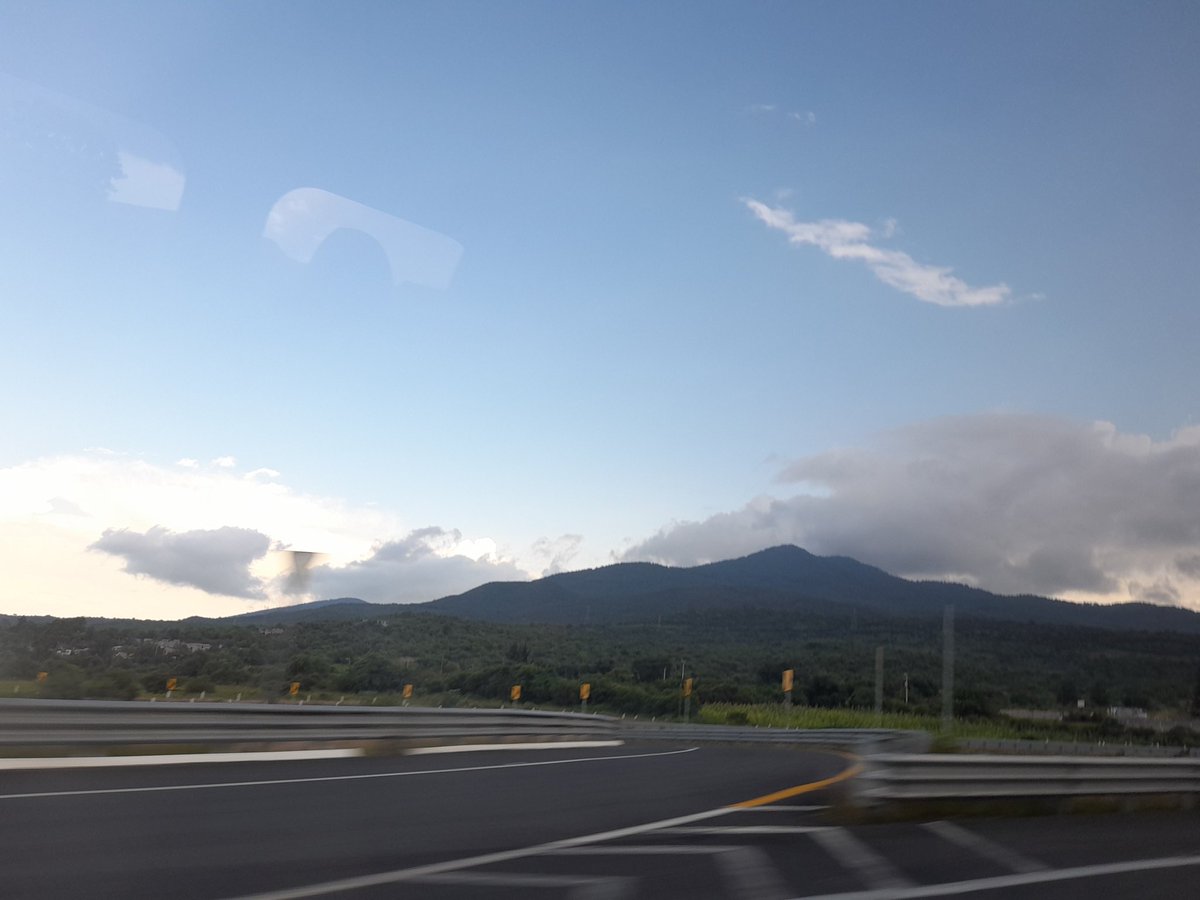 milaponce8's tweet photo. Me gusta de México sus paisajes llenos de historia y cultura
#MaristaCelaya
#MegustadeMexico
@ULISESCENTENO 〽️ https://t.co/Pj62N8FeeJ