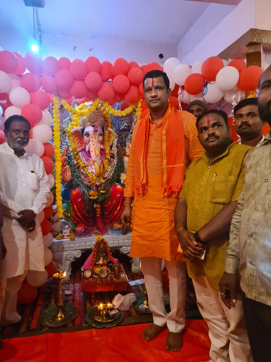 DSP4BJP's tweet photo. ಹುಮನಾಬಾದ ಮತಕ್ಷೇತ್ರದ #ಮಾಡಗೂಳ ಗ್ರಾಮದಲ್ಲಿ ಪ್ರತಿಷ್ಠಾಪಿಸಿದ ಶ್ರೀ ಗಣೇಶನ ದರ್ಶನಮಾಡಿ ಆಶೀರ್ವಾದ ಪಡೆದು ���ನ್ನ ಅನಿಸಿಕೆ ವ್ಯಕ್ತಪಡಿಸಿದೆ.

#ganeshchaturthi2022 https://t.co/FadnYH00wQ