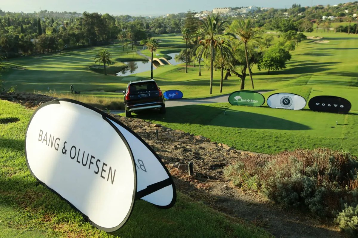clubseriesgolf's tweet photo. Hoy, en el Master @BangOlufsen, en @clubseriesgolf by @unicajabanco, se ha disfrutado de una magnífica jornada en el espectacular campo del RCG Las Brisas, Marbella. 

Mucho golf y el mejor sonido e imagen by @BangOlufsen 

Atentos a los resúmenes‼️ https://t.co/bXPuu7TPsp