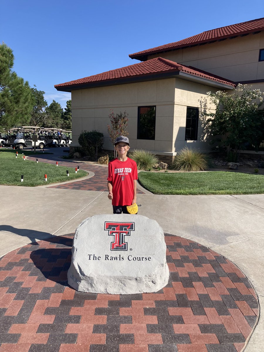 RMourning's tweet photo. God’s Country. @Sandsman14 @Becca_Mourning @SidelineProv @mkgolfllc #WreckEm #TexasTechGolf https://t.co/YH7AUkTcN5