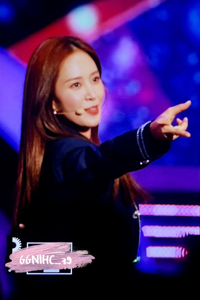 GGNIHC_39's tweet photo. 220903 팬미팅 #유리 #YURI 
행운의 여신 3 https://t.co/HE2L7W664Q