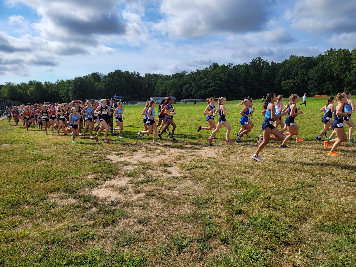 NHS_Patriots's tweet photo. Great day for the Patriots at the South River Seahawk Invitational! Girl's Team finished 3rd overall and the Boy's finished 21st. https://t.co/0yK4PDS82V
