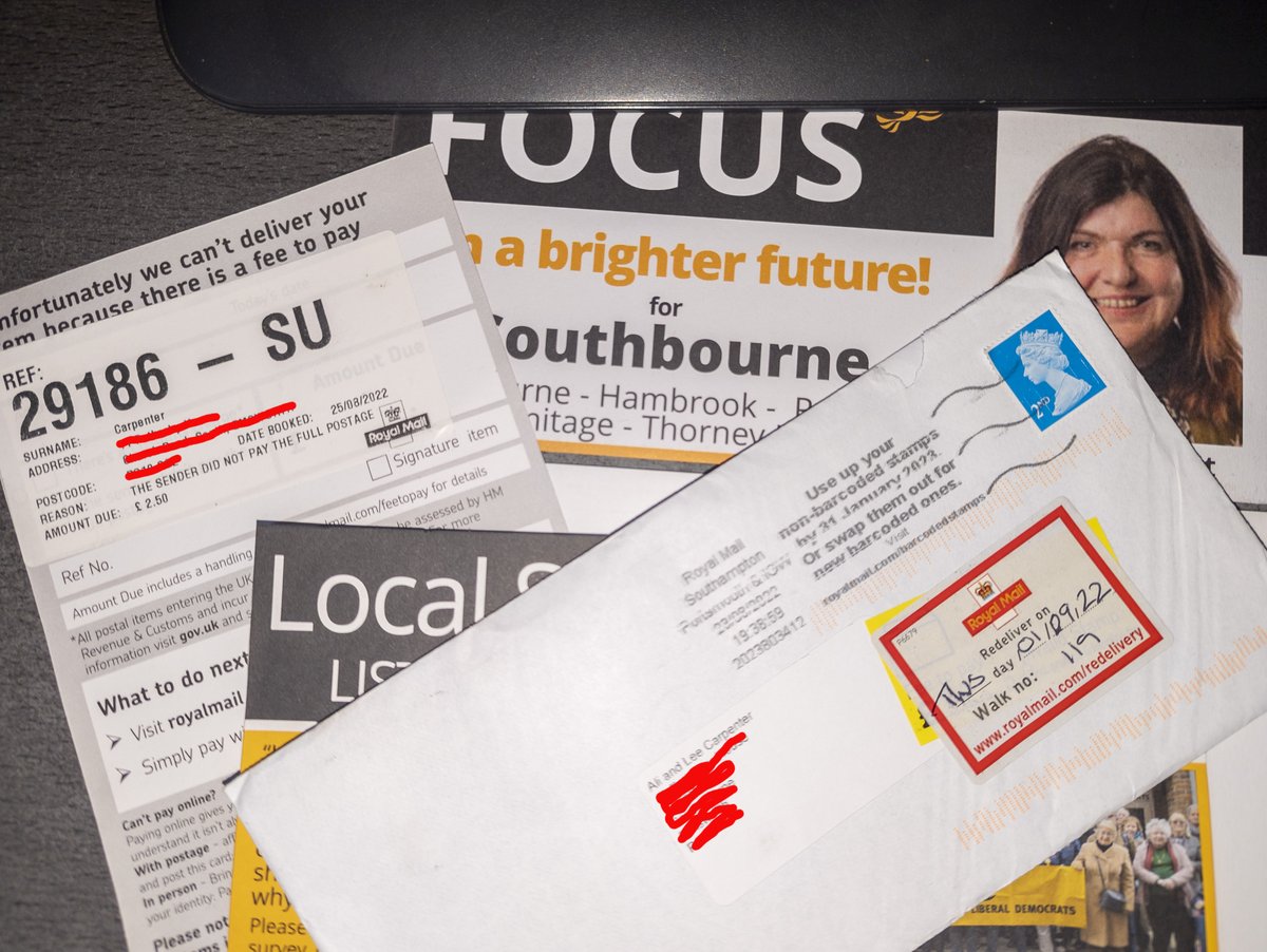 CarpenterPhotos's tweet photo. @ChichLibDems If you want to send us mail please ensure you have the correct postage on it so it doesn't cost me £2.50 to line my bin. Im going to need that £2.50 towards my electric bill #notawaytowinvoters #lackofattentiontodetail https://t.co/O1QKwSkGwW