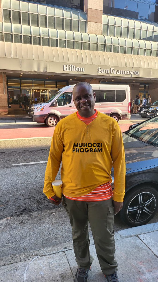 Comrade @Balaam1980 representing the great youth movement sweeping our country and East Africa, in the USA! The youth want jobs, good housing, good infrastructure, and good education for their children. I have spoken to our Commander-in-Chief about all this...he agrees with us!