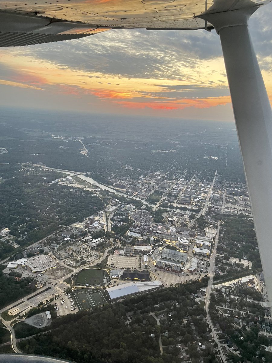 iowastatepatrol's tweet photo. From District 11 - Cedar Rapids 

ISP Trooper Pilot Grim took this photo 3,000’ above Kinnick Stadium early this morning. We’re ready to welcome the Hawkeyes and their fans back to the stadium! 

Remember to buckle up, drive sober, and put the phone down! https://t.co/AC4BvZGs9X