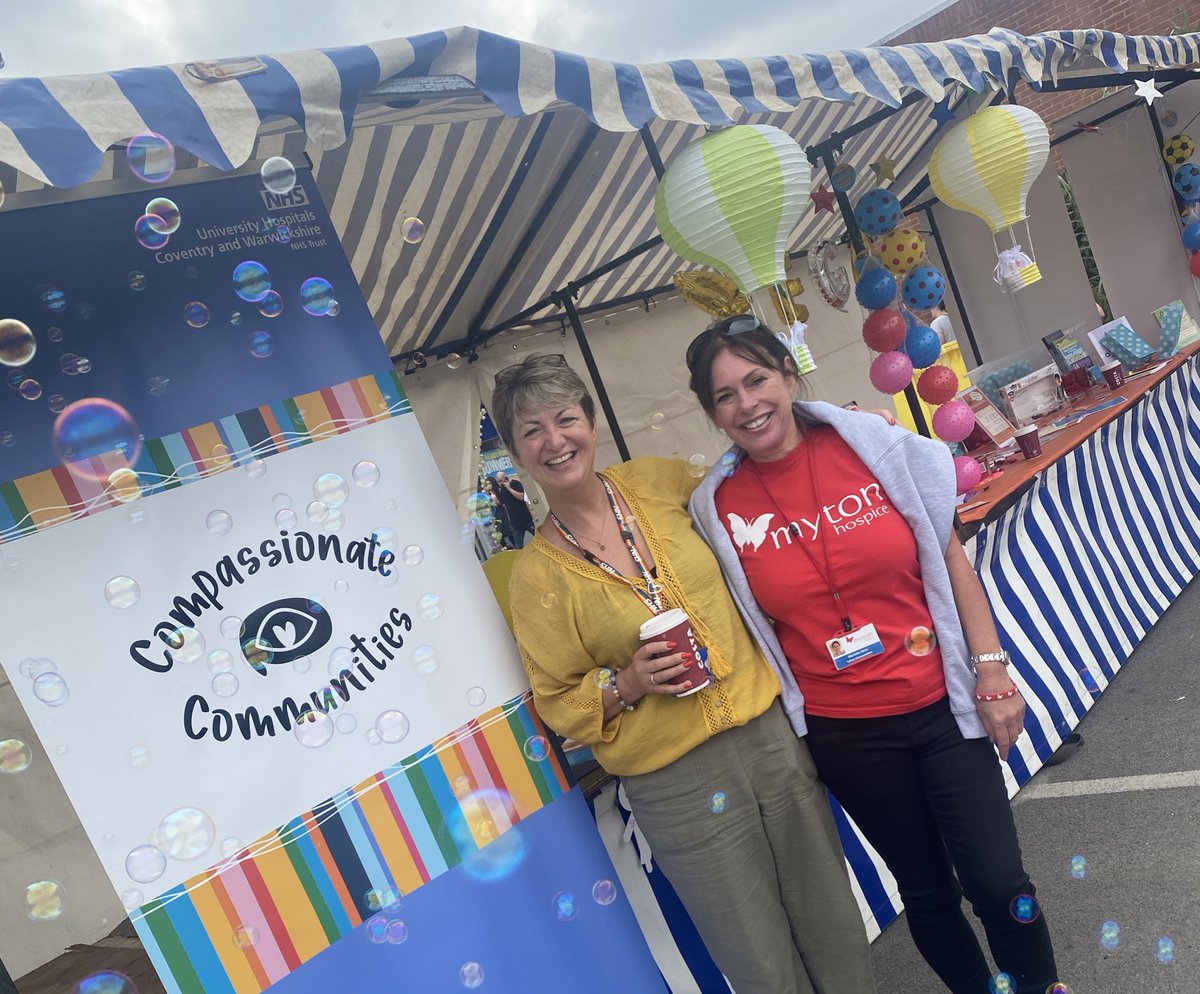 LottieAtUHCW's tweet photo. Another ace day meeting amazing humans. Today at Kenilworth Charities Fair: DFID leader, drag queen, my tiny pals from May, psychologist, teacher, traveller, soul worker, and more. Thank you @kenilworthlions @MytonHospices @CarersTrust #compassionatecw https://t.co/3xweGjENqp