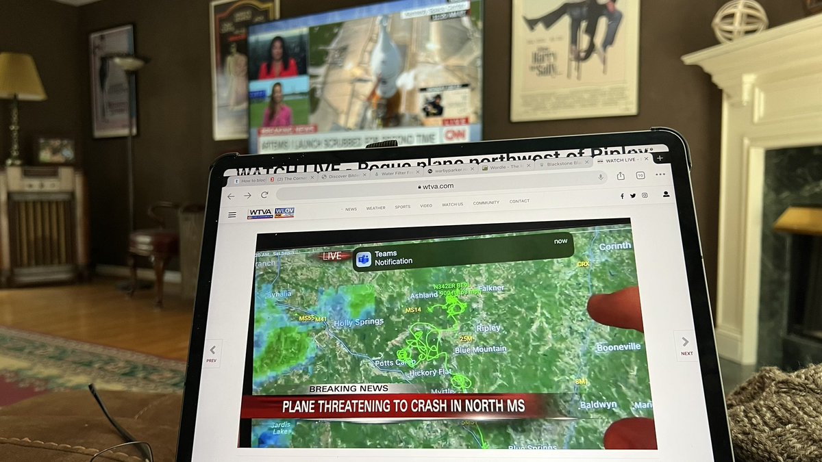Thetechguyontv's tweet photo. Want to know what’s really happening in a breaking news event? Go to the local TV station website. Fox News and CNN not even freeing new information. @wtva9news has live coverage of the #planecrash in Mississippi. Showing scene of the crash now. #localnews #tupelo https://t.co/NR4IsP1oSE