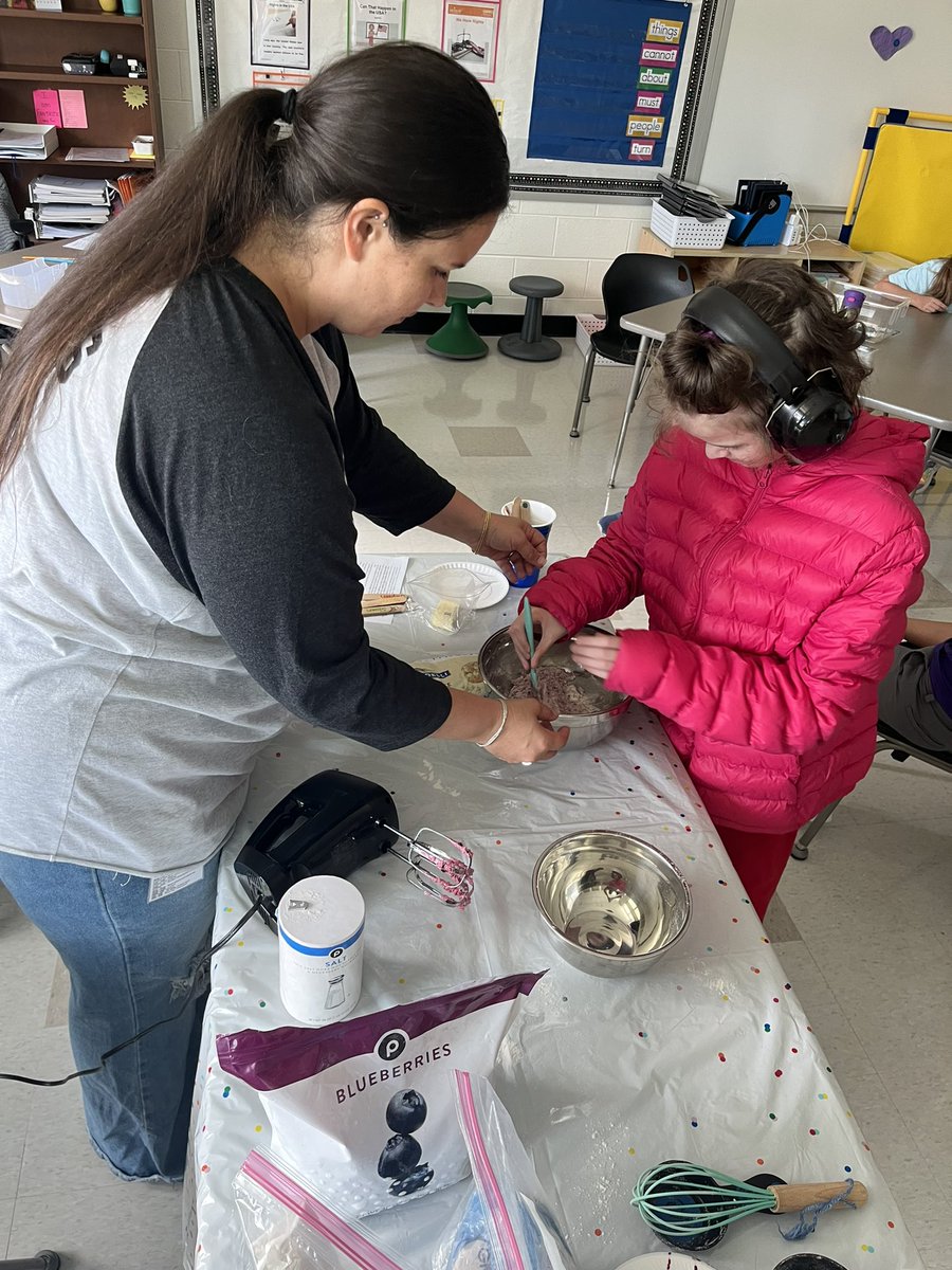 Fun Food Friday was awesome! We made blueberry cookies while practicing measurement, fine motor skills, and sequencing. They were delicious too! Thanks <a href="/CamilleKR6/">Camille Reynolds</a> and <a href="/LaurenAMorris/">Lauren Aiken Morris</a> for all your help! #MrsMsRangers #funfoodfriday #ourfavoritetimeoftheweek