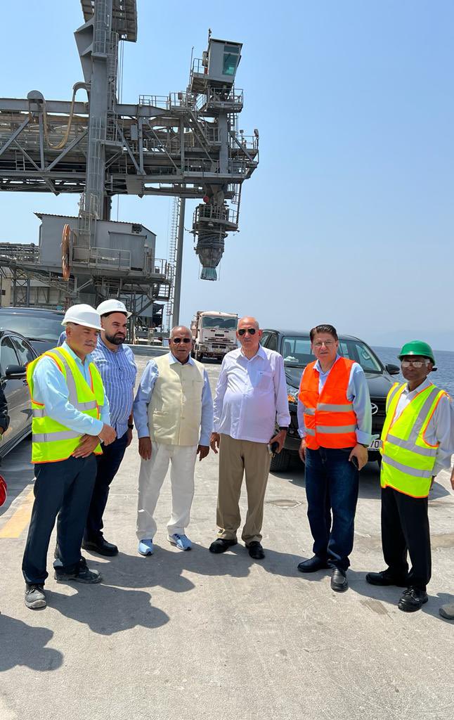 drusawasthi's tweet photo. I Visited the #JPMC Unit Jordan Industrial Ports Company facility at the Port in Aqaba, Jordan. I took the complete round of the #JIPC Port facility along with His Excellency Dr Mohammad K Thneibat, Chairman, JPMC and JIFCO & other senior officials & engineers. https://t.co/w8dM1jQChS