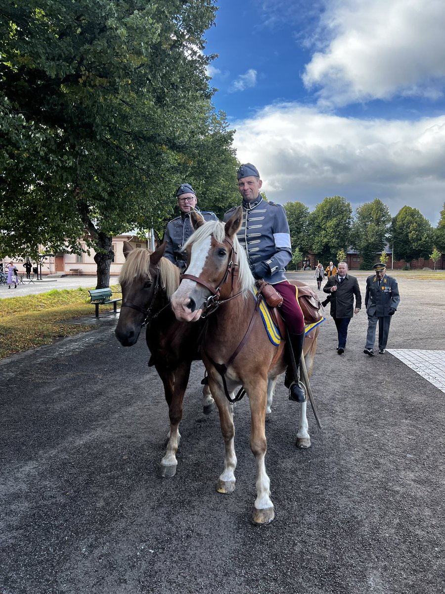 atakamaa's tweet photo. #HAKKAAPÄÄLLE, kuului huuto kun suomalainen ratsuväki kävi raivokkaita taisteluita kolmikymmenvuotisessa sodassa. Kurinalainen ja hyvä yhteishenki tekivät Hakkapeliitoista pelottavan aseen.

Sama perinne jatkuu #maask’lla, koulutamme henkilökuntaa sodan vaativiin olosuhteisiin👍 https://t.co/XmGmDamS1a