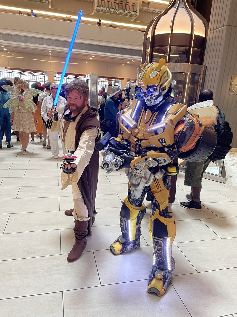 Joyce_Lupiani's tweet photo. A few awesome folks and their costumes inside @HyattRegencyAtl. @DragonCon #DragonCon2022 @cbs46 https://t.co/j1wFDKfZjf