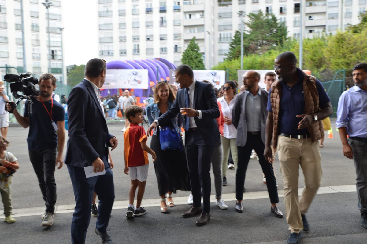 Succès total pour le forum des associations sportives avec comme invités d’honneur la caravane en héritage, Monsieur le sous-prefet et <a href="/bourimech/">bourimech youness</a> <a href="/villesaintouen/">Ville de Saint-Ouen-sur-Seine</a> <a href="/Paris2024/">Paris 2024</a> : les JO comme levier pour nos associations sportives !