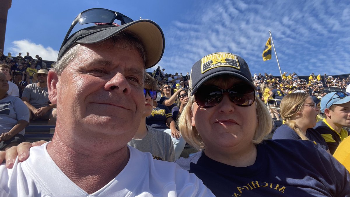 mr62inontario's tweet photo. #TheBigHouseLive Happy 35th Anniversary https://t.co/jcQKs1r5p6