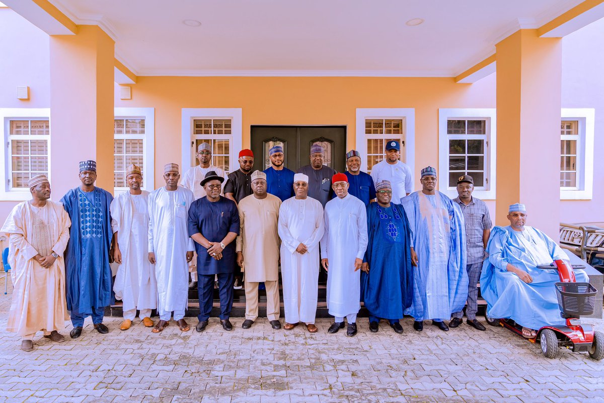 IAOkowa's tweet photo. This afternoon, I joined our party’s presidential candidate, former Vice President, Alhaji @Atiku Abubakar, at a meeting with @OfficialPDPNig gubernatorial candidates in Abuja. 

Our goal remains the same: to rescue and rebuild Nigeria in 2023. https://t.co/ees4NwvnIk