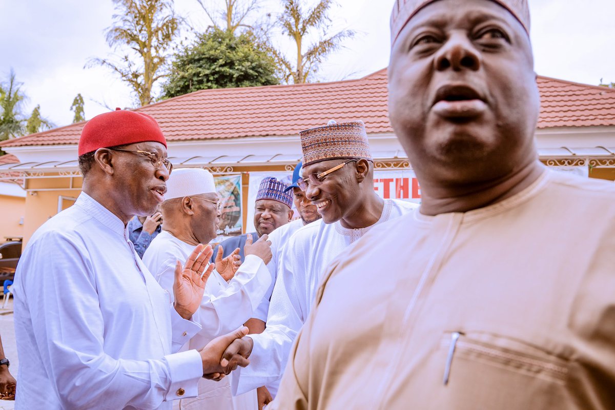 IAOkowa's tweet photo. This afternoon, I joined our party’s presidential candidate, former Vice President, Alhaji @Atiku Abubakar, at a meeting with @OfficialPDPNig gubernatorial candidates in Abuja. 

Our goal remains the same: to rescue and rebuild Nigeria in 2023. https://t.co/ees4NwvnIk