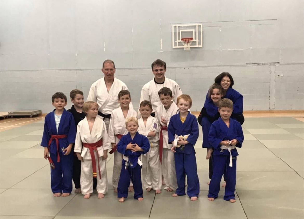 Well done everyone down in Lincon this weekend. Great weekend of judo, lots of throwing, lots of movement, lots of hard work 💪

Thanks Cherry Judo Club for having us and giving us the opportunity to come along 👏
#judo <a href="/CherryJudo/">Cherry Judo Club</a>