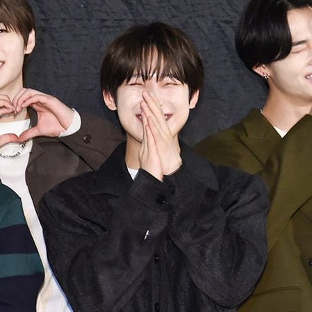 ssu22n's tweet photo. 하으으으아ㅏㅏㅏ아ㅏ아아아ㅏㅏㅏㅏ
아기분모자찰떡떤사야아ㅏㅏ…😇😭 https://t.co/XrimR9seYV