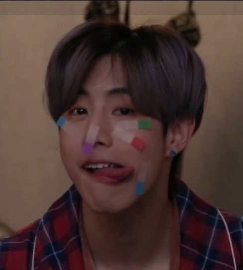 markkxciii's tweet photo. happy birthday mark! can't believe you're 29
@marktuan #MARKing29years #HappyMarkTuanDay https://t.co/L9huX6iA10