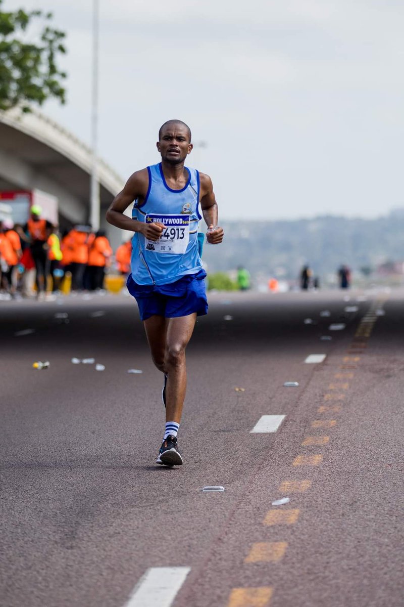 ULvarsity's tweet photo. UL Athletics Club glows at the 2022 Comrades Marathon https://t.co/7PiJSrTYEh @VictorAfrica https://t.co/afKRReI3rr