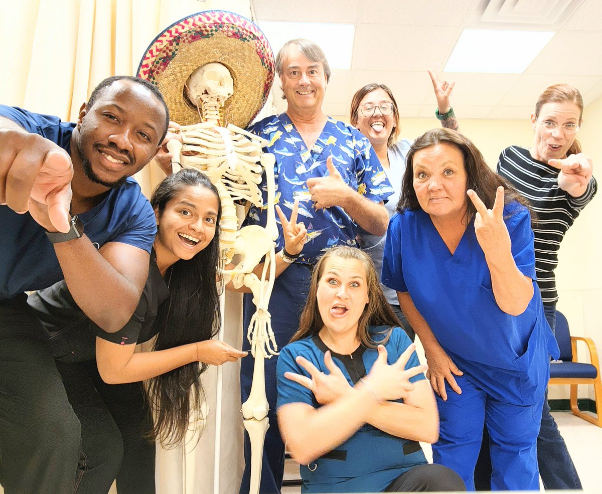 ShivanaRamsingh's tweet photo. #anatomy #anesthesia #painmanagement #spinemodel #orientation #lovetolearn https://t.co/Z2HnCqwliT