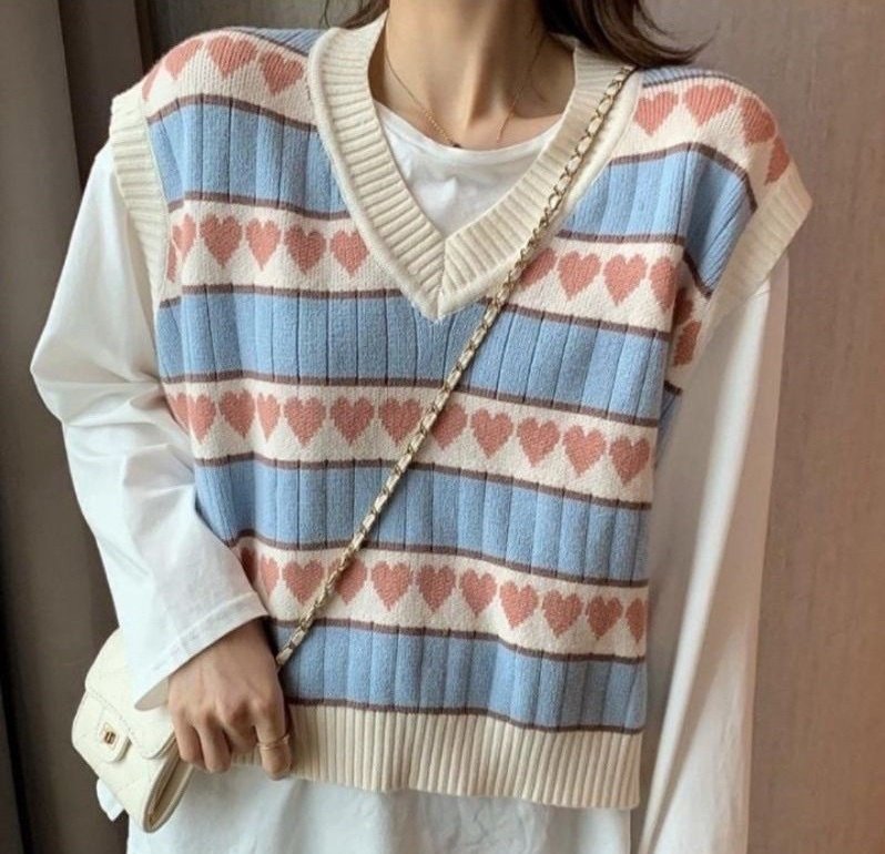 bIinx182's tweet photo. Cewe kue outfit ideas 🥰

• a thread •
.
.
.
tag: #Petplanetwithsuperstars #SadtemberJo #BandungInLove BBM Naik . Pertamina . soshi . iKON https://t.co/aNEay1MBHr